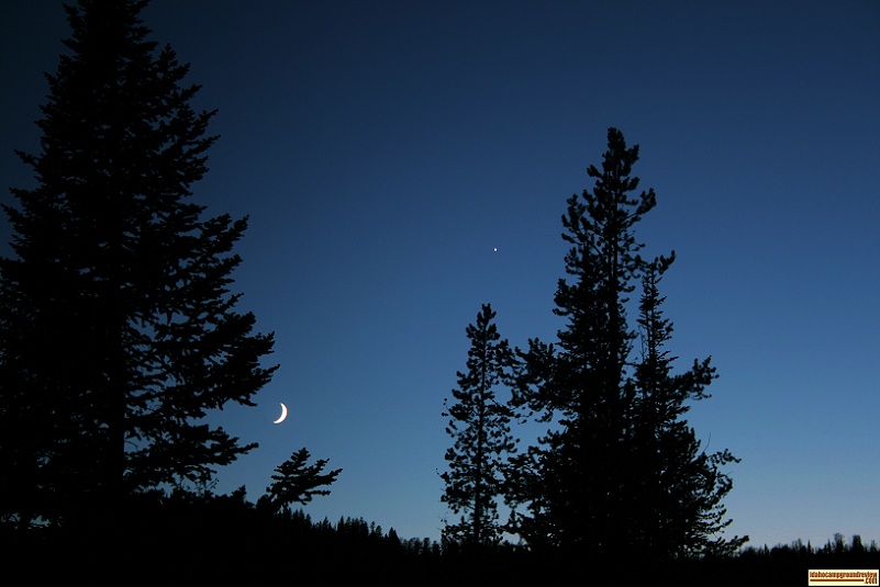 This a picture of the night sky from Bayhorse Lake Campground with the moon and Venus.