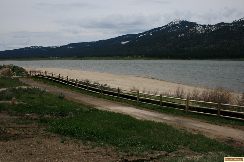 The beach at Big Sage Campground, part of Lake Cascade State Park.
