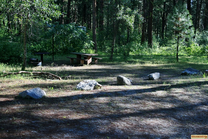 Dog Creek Campground campsites, for those who love camping in Idaho.