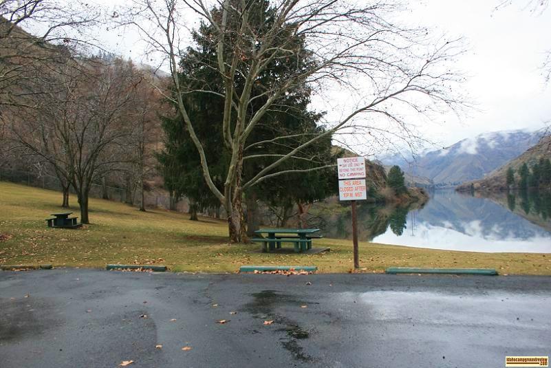 View of the picnic area in Hells Canyon Park