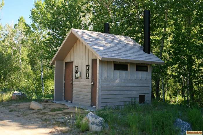 The outhouse at Pioneer Campground.