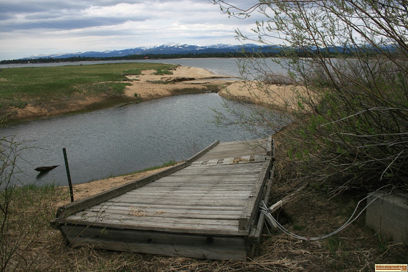 There is a small fishing dock on the north end of Poison Creek Campground.