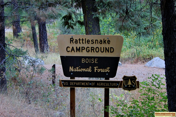 Rattlesnake Campground sign.