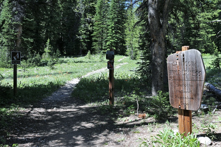 A picture of the sign marking your entrance to the Sawtooth Wilderness Area.