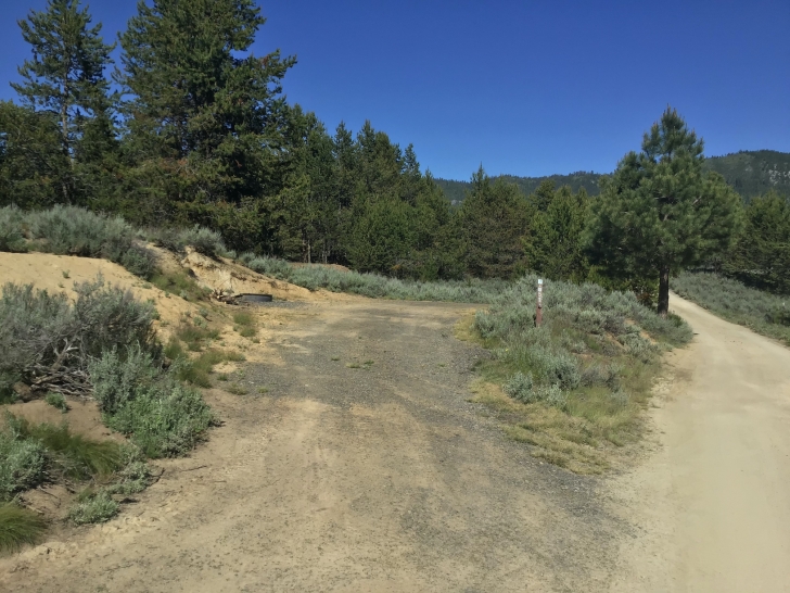 Osprey Bay loop in Horsethief Reservoir Campground