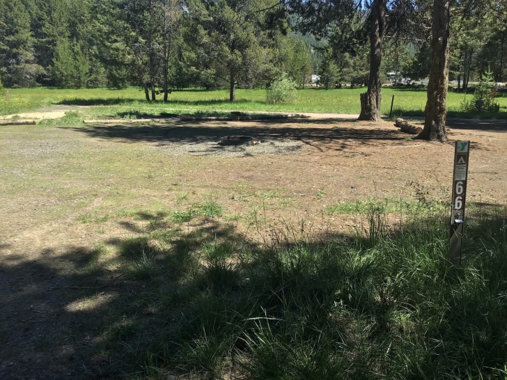 Camping in Horsethief Reservoir Campground