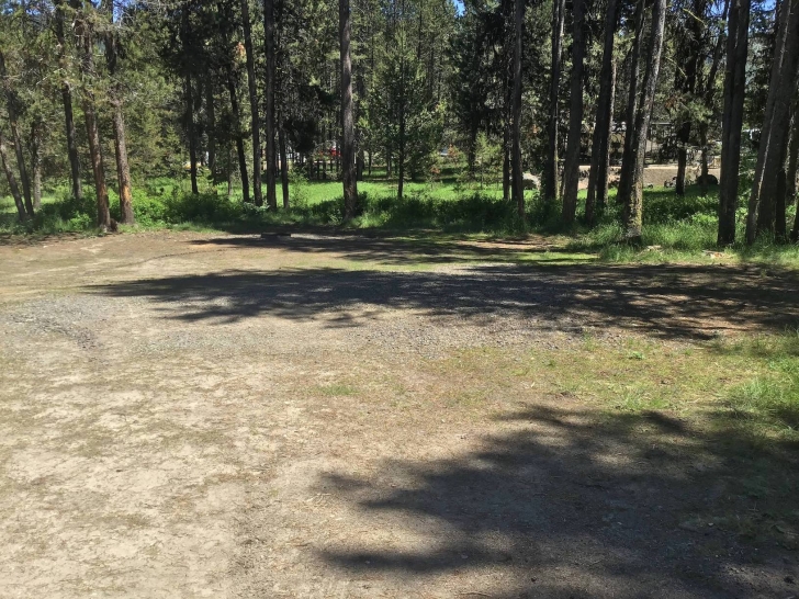Camping in Horsethief Reservoir Campground