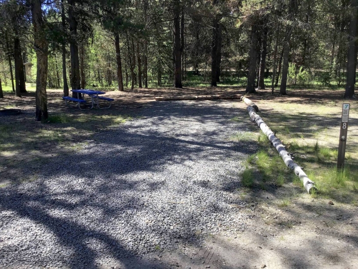 Campsite number 8 in Horsethief Reservoir Campground.