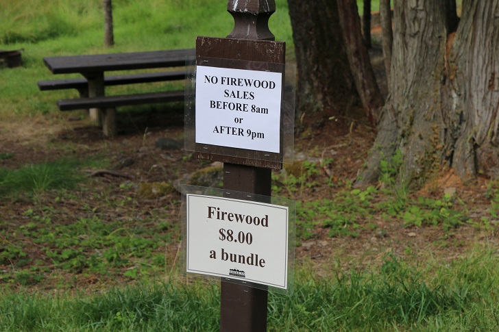 The firewood here was more expensive per bundle than most campgrounds but the bundles were bigger.