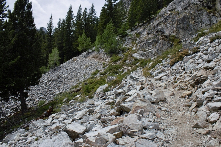 Hiking to Alice Lake in the Sawtooth Mountains of Idaho.